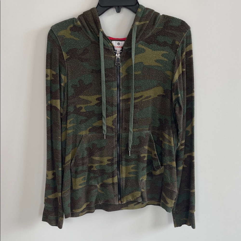 Sundry Green Camouflage Zip-Up Jacket Size 1 (Small)